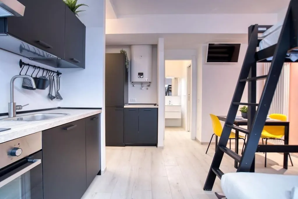 Apartment Suzzani 273 - Interno A4 Milan